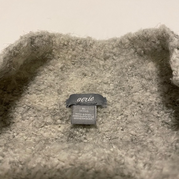 Aerie - Boxy crop mock neck sweater. Size XL. - Picture 3 of 3